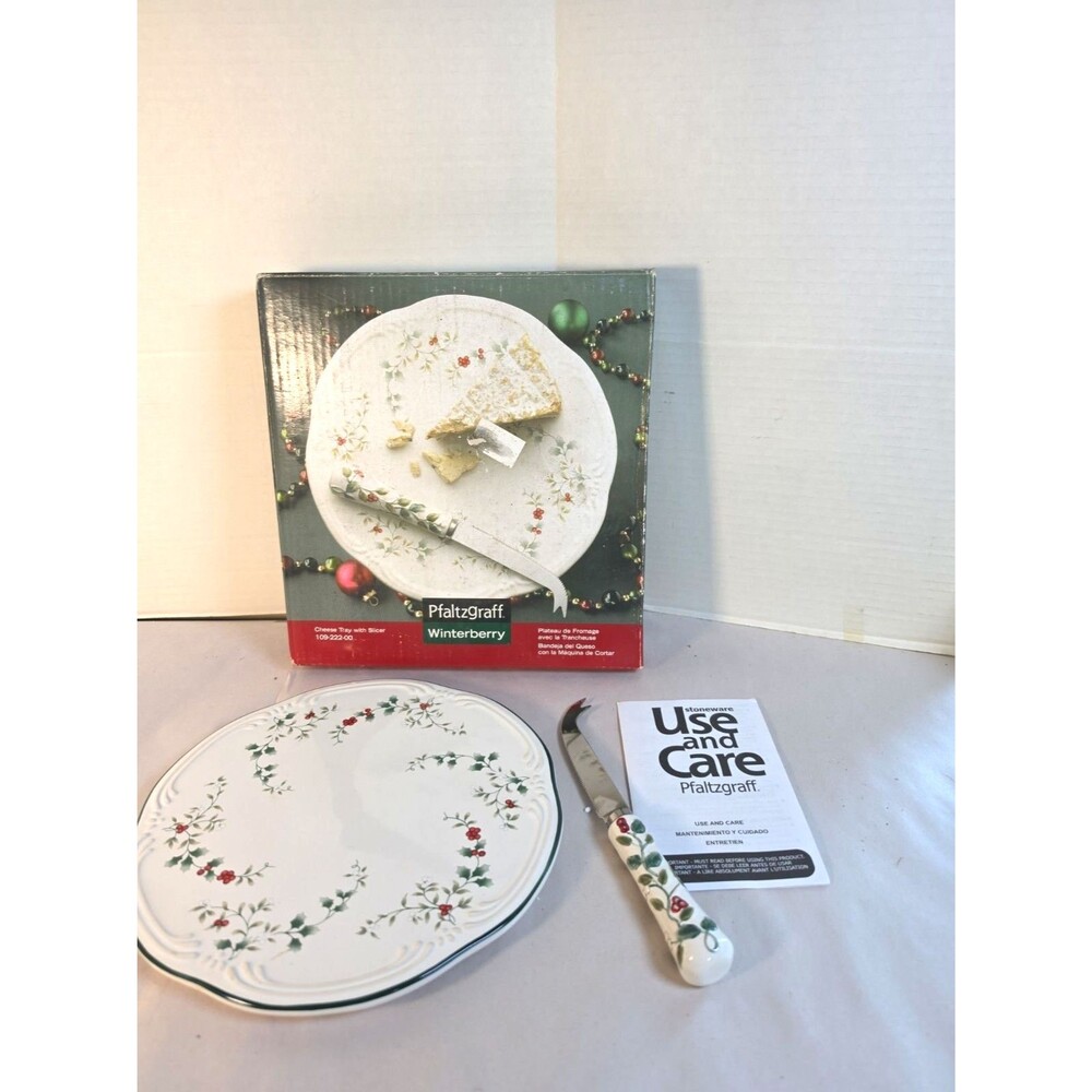 NOB Pfaltzgraff Winterberry Cheese Tray w/ Sculpted Slicer